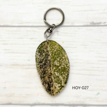 Load image into Gallery viewer, Hoya Leaf Keychain Multiple Options