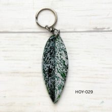 Load image into Gallery viewer, Hoya Leaf Keychain Multiple Options