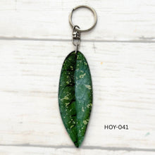 Load image into Gallery viewer, Hoya Leaf Keychain Multiple Options