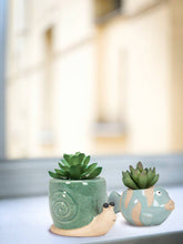 Load image into Gallery viewer, Mini Snail Planter-Turquoise-2.5&quot;H

