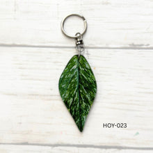 Load image into Gallery viewer, Hoya Leaf Keychain Multiple Options
