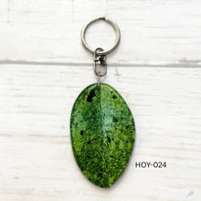Load image into Gallery viewer, Hoya Leaf Keychain Multiple Options
